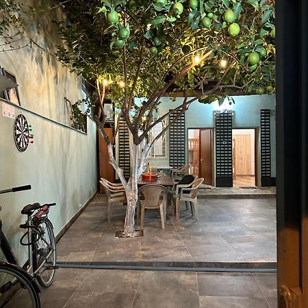 Tirana Lemon Breeze Hostel Kültér fotó