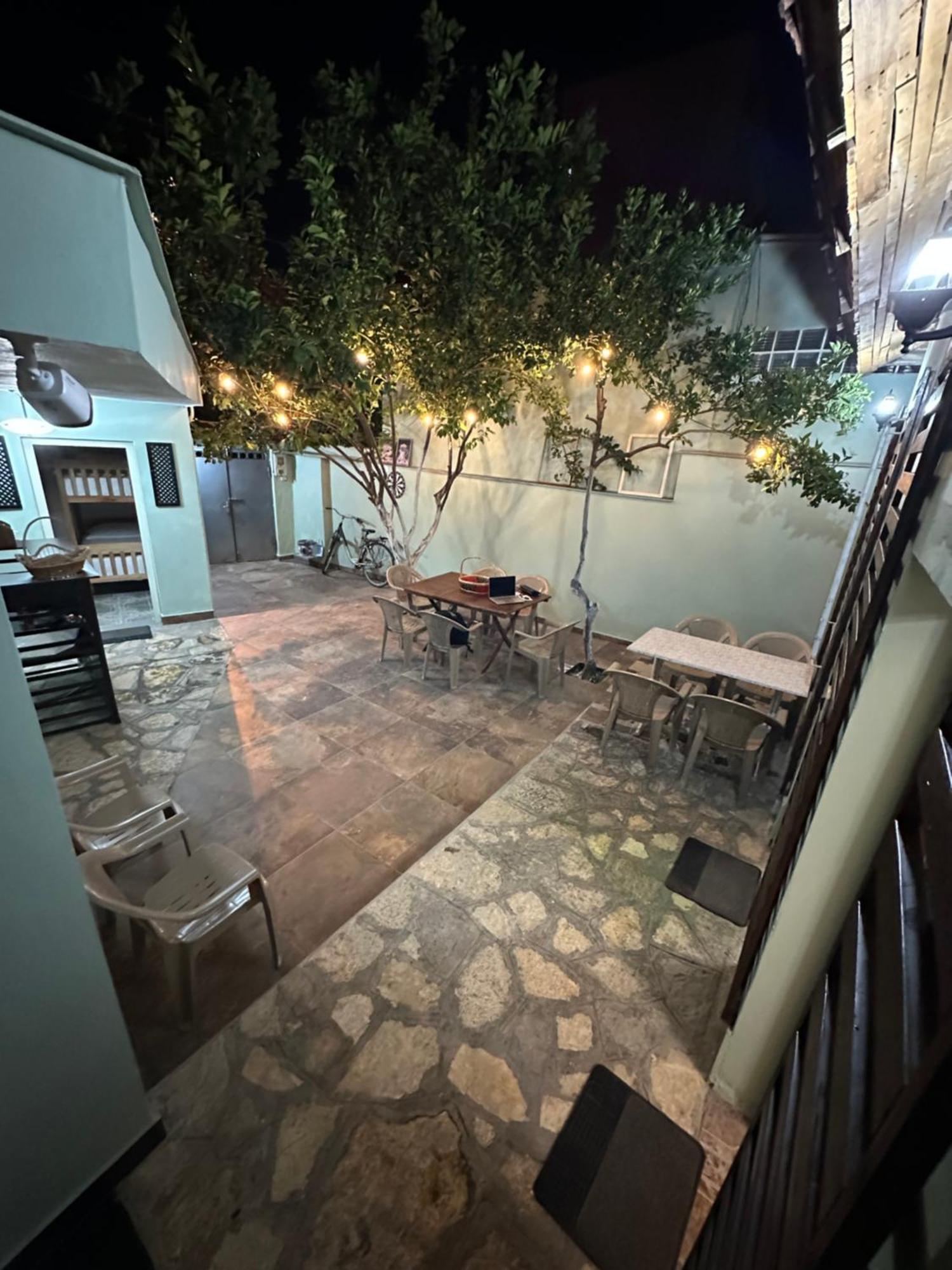 Tirana Lemon Breeze Hostel Kültér fotó