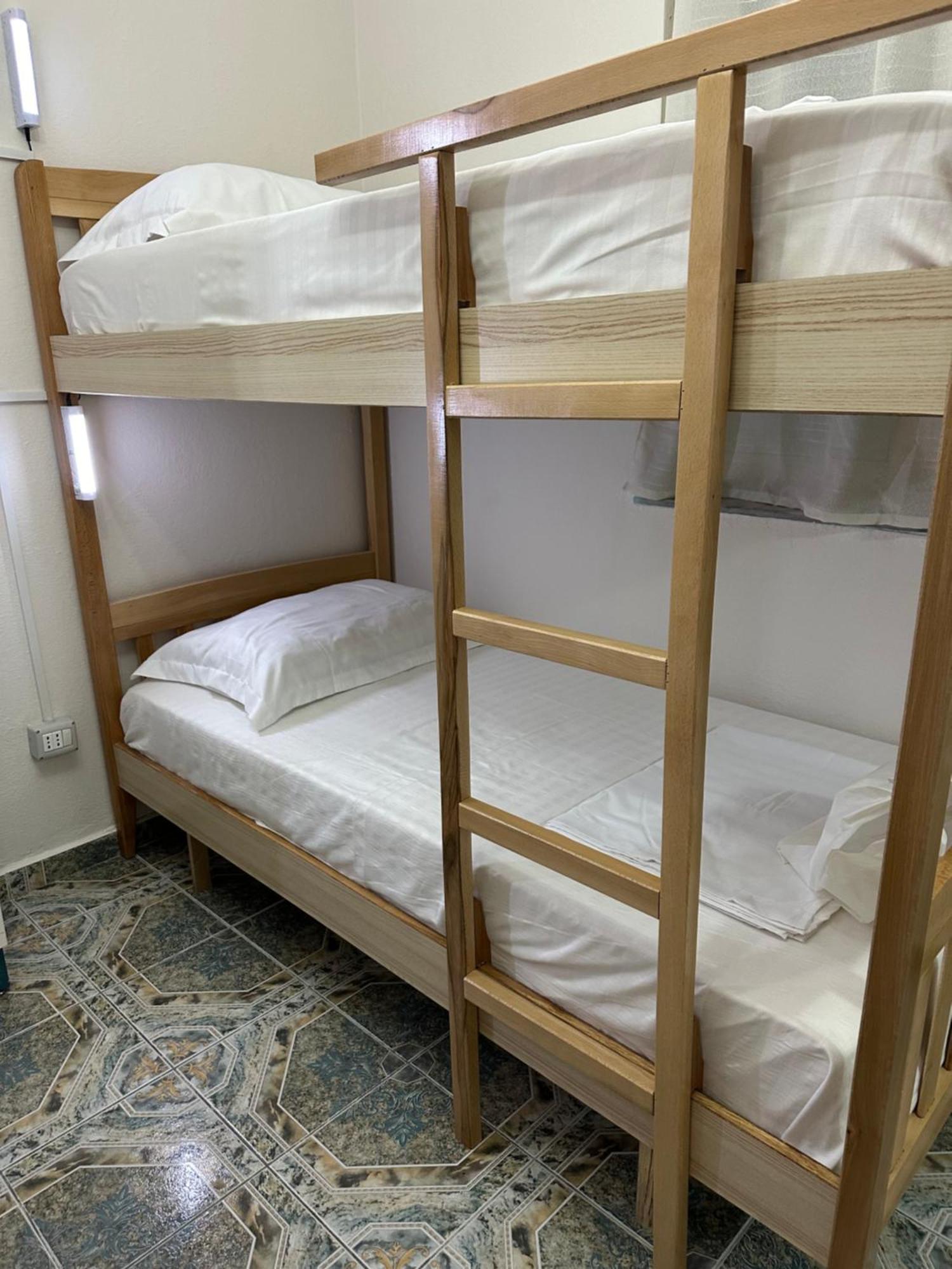 Tirana Lemon Breeze Hostel Kültér fotó