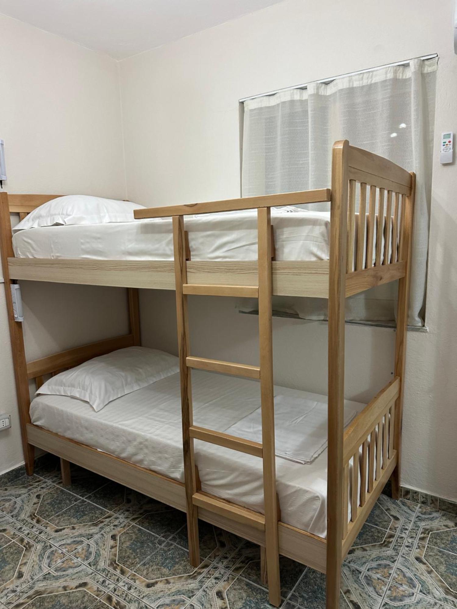 Tirana Lemon Breeze Hostel Kültér fotó