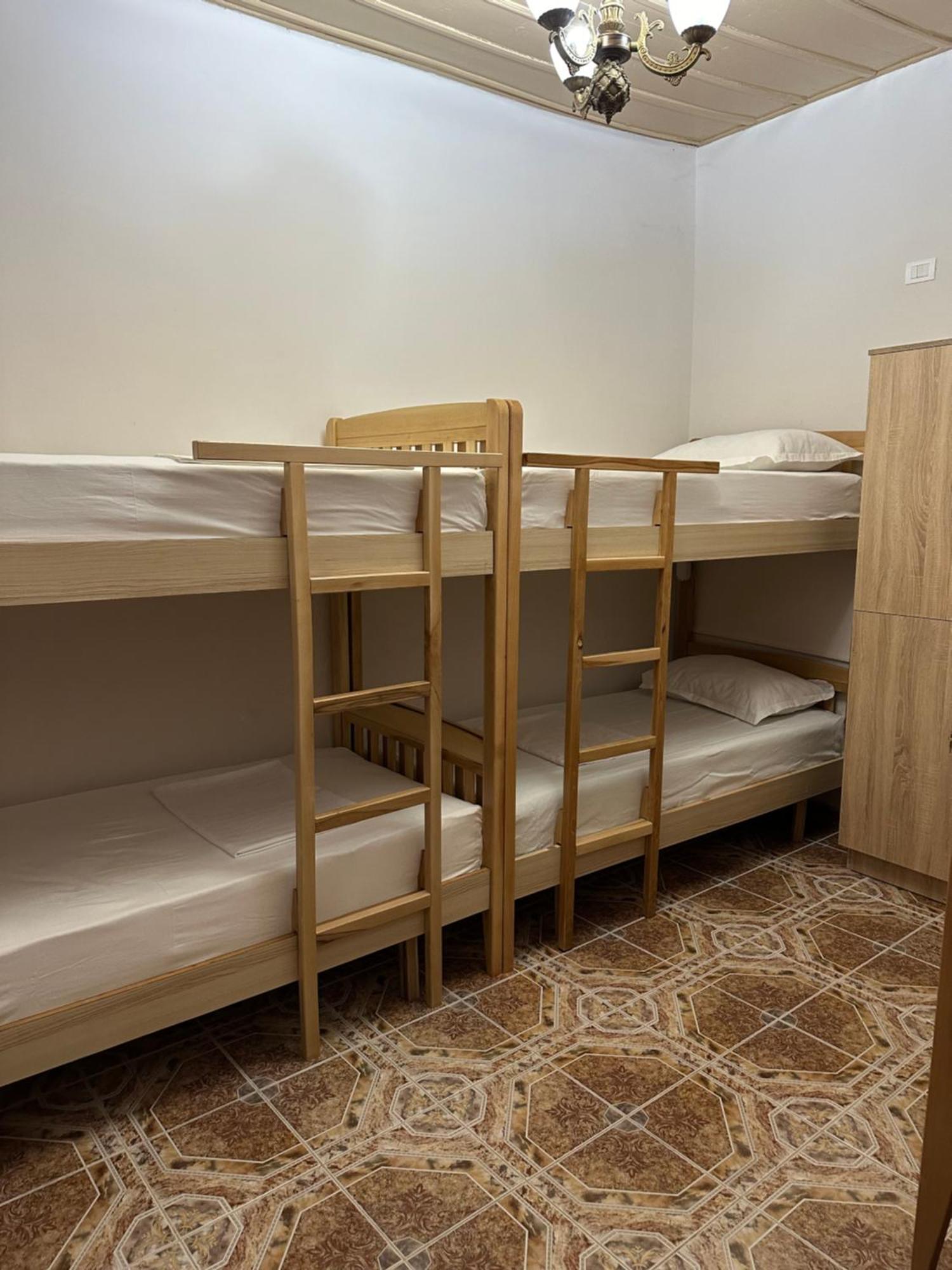 Tirana Lemon Breeze Hostel Kültér fotó