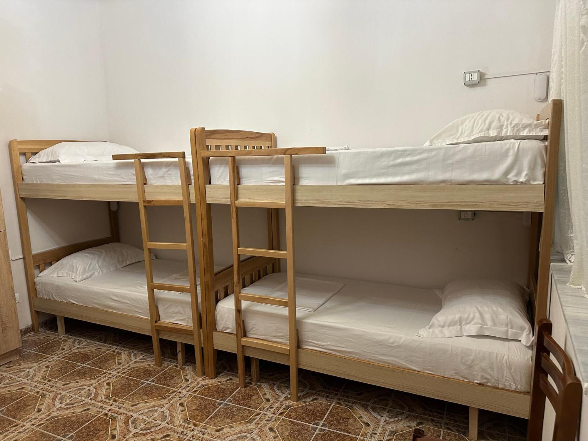 Tirana Lemon Breeze Hostel Kültér fotó
