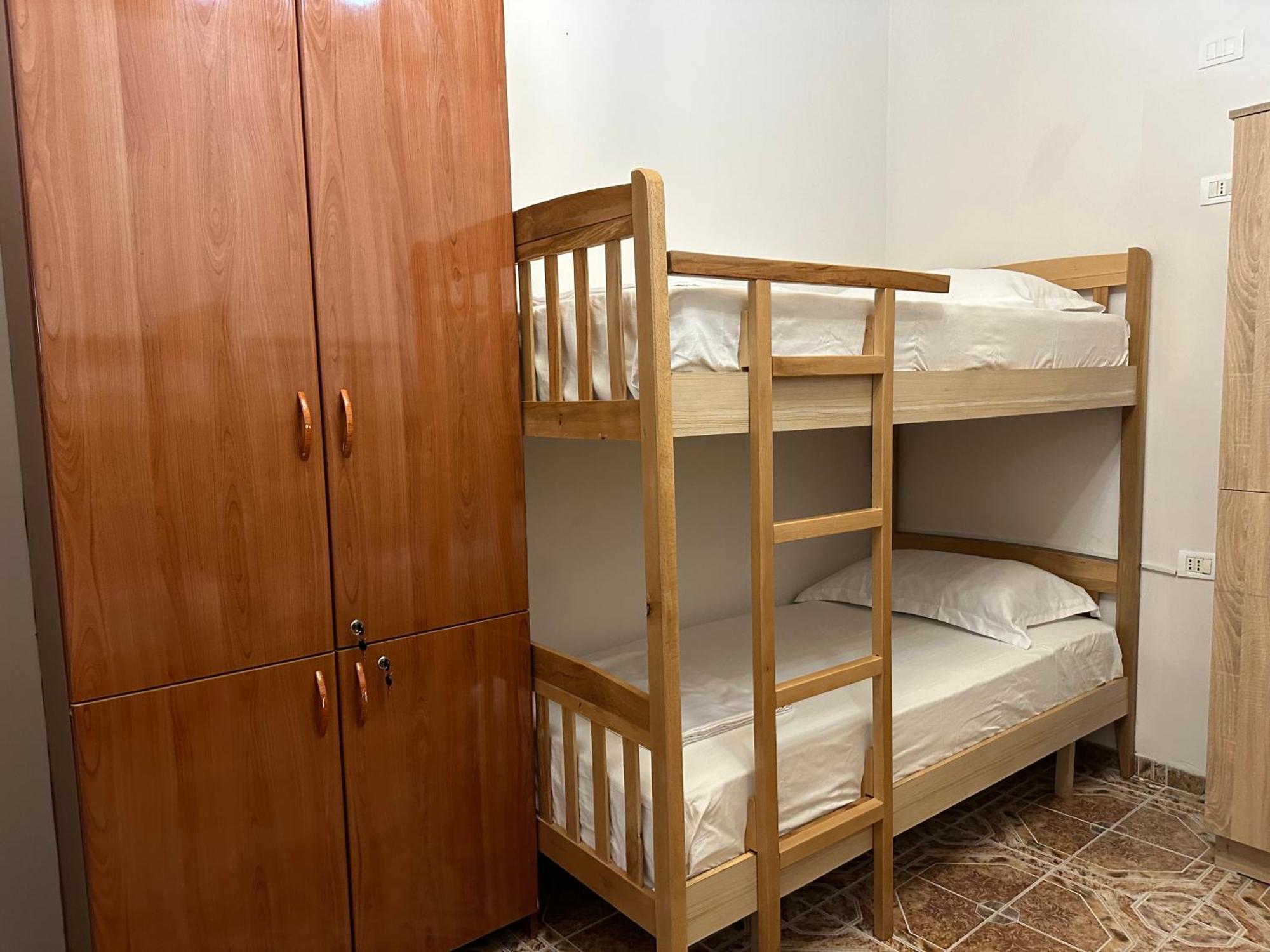 Tirana Lemon Breeze Hostel Kültér fotó