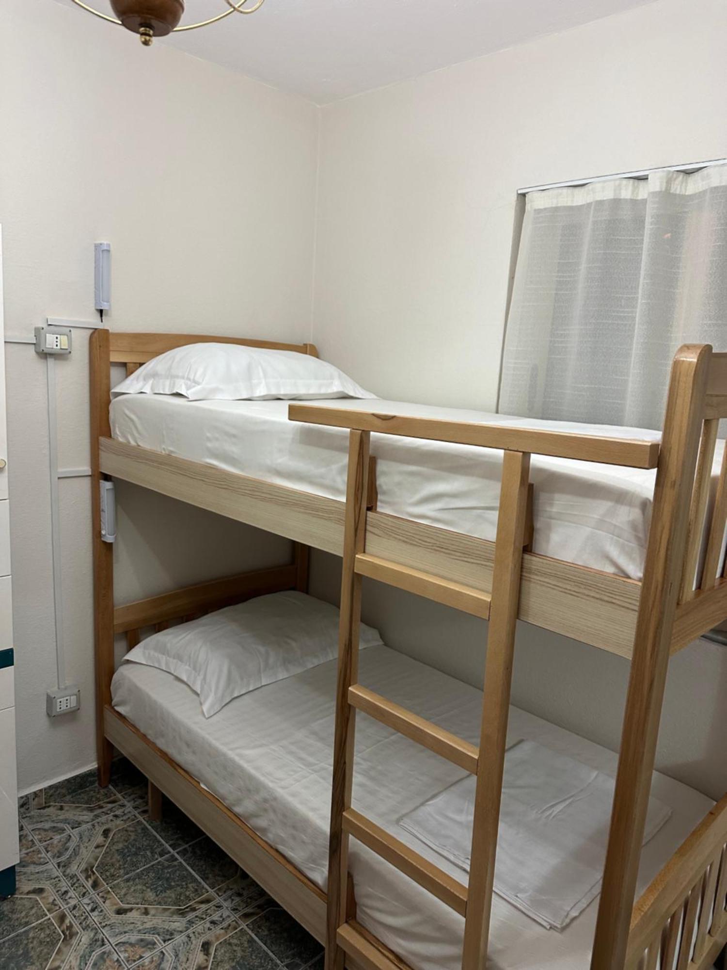 Tirana Lemon Breeze Hostel Kültér fotó