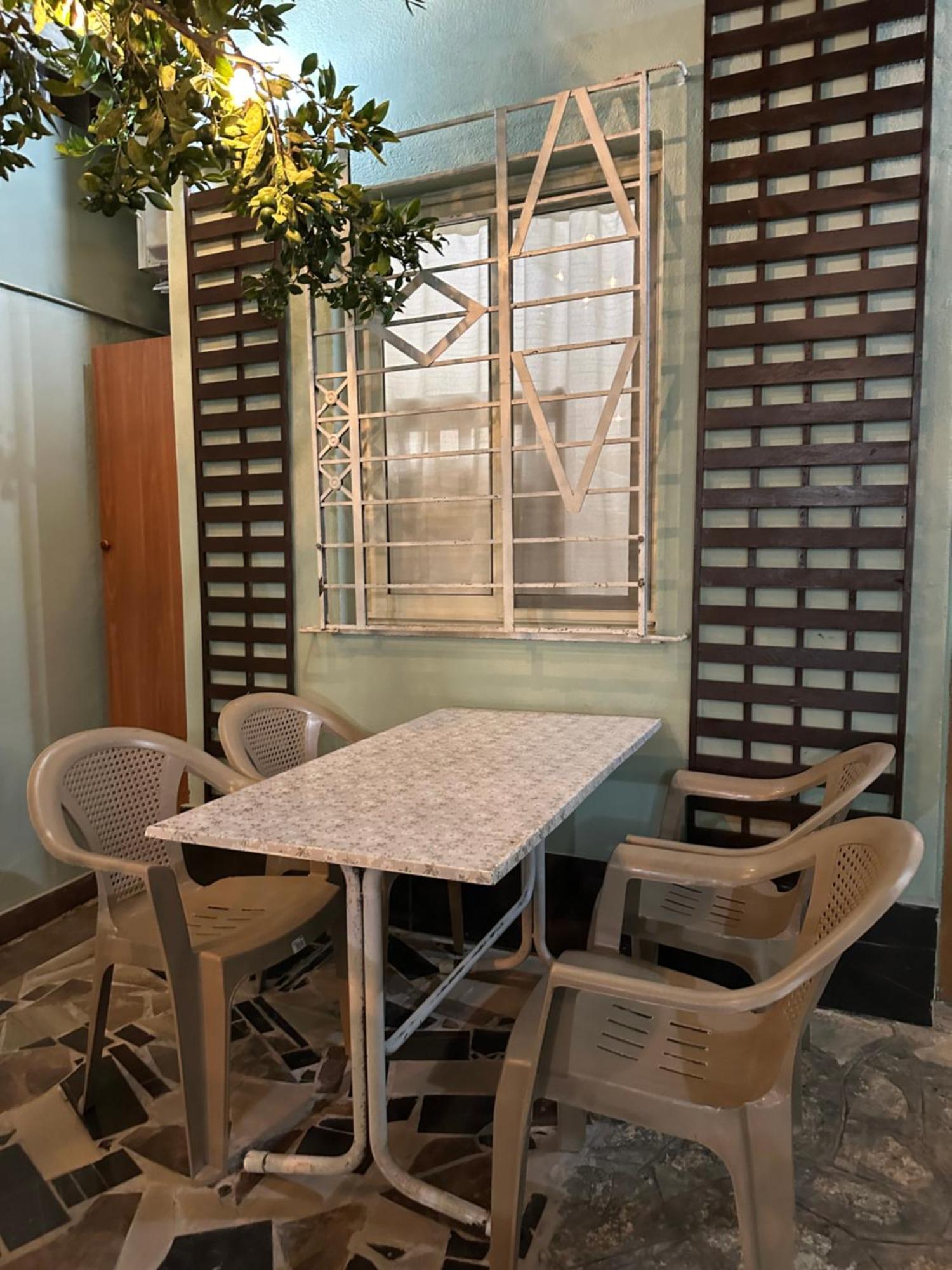Tirana Lemon Breeze Hostel Kültér fotó