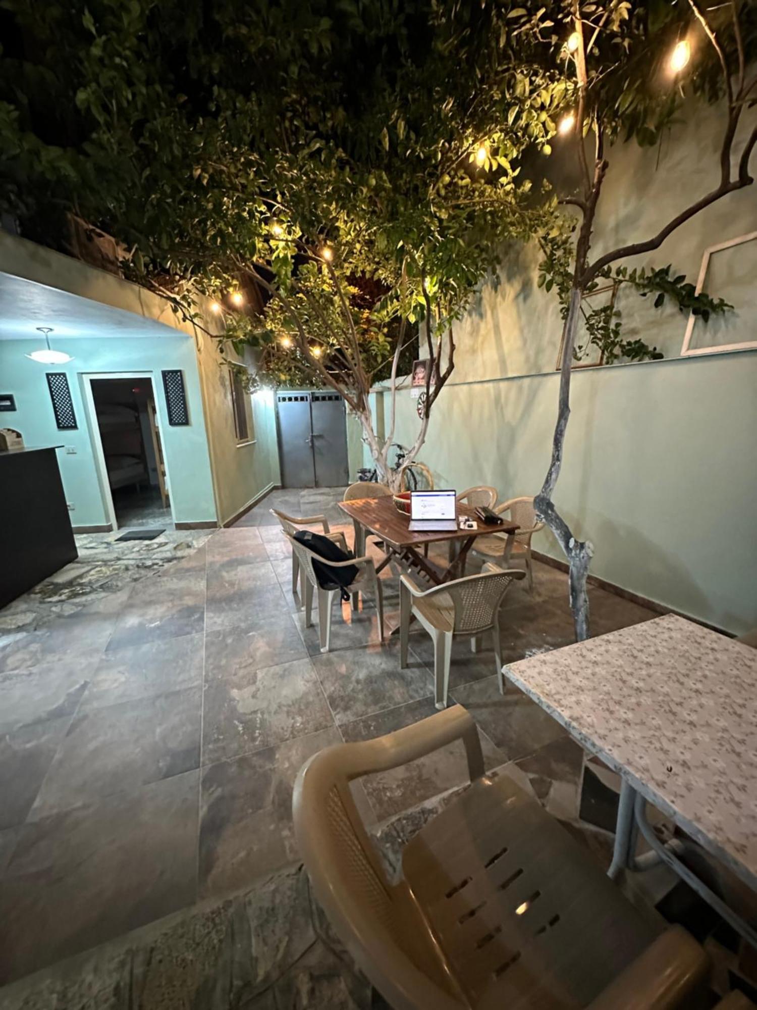 Tirana Lemon Breeze Hostel Kültér fotó