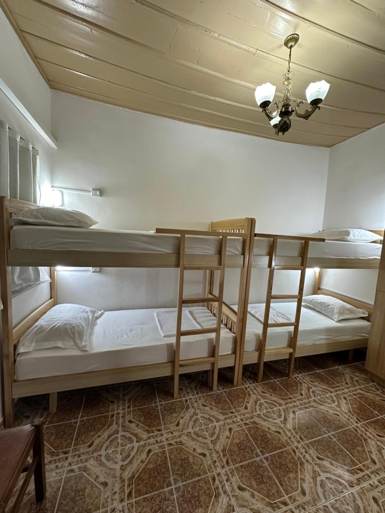 Tirana Lemon Breeze Hostel Kültér fotó