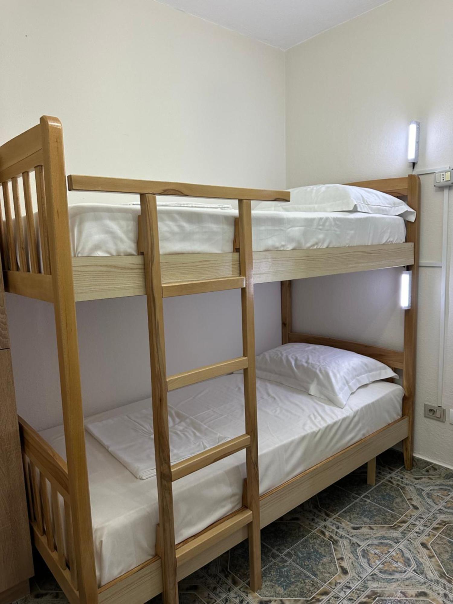Tirana Lemon Breeze Hostel Kültér fotó