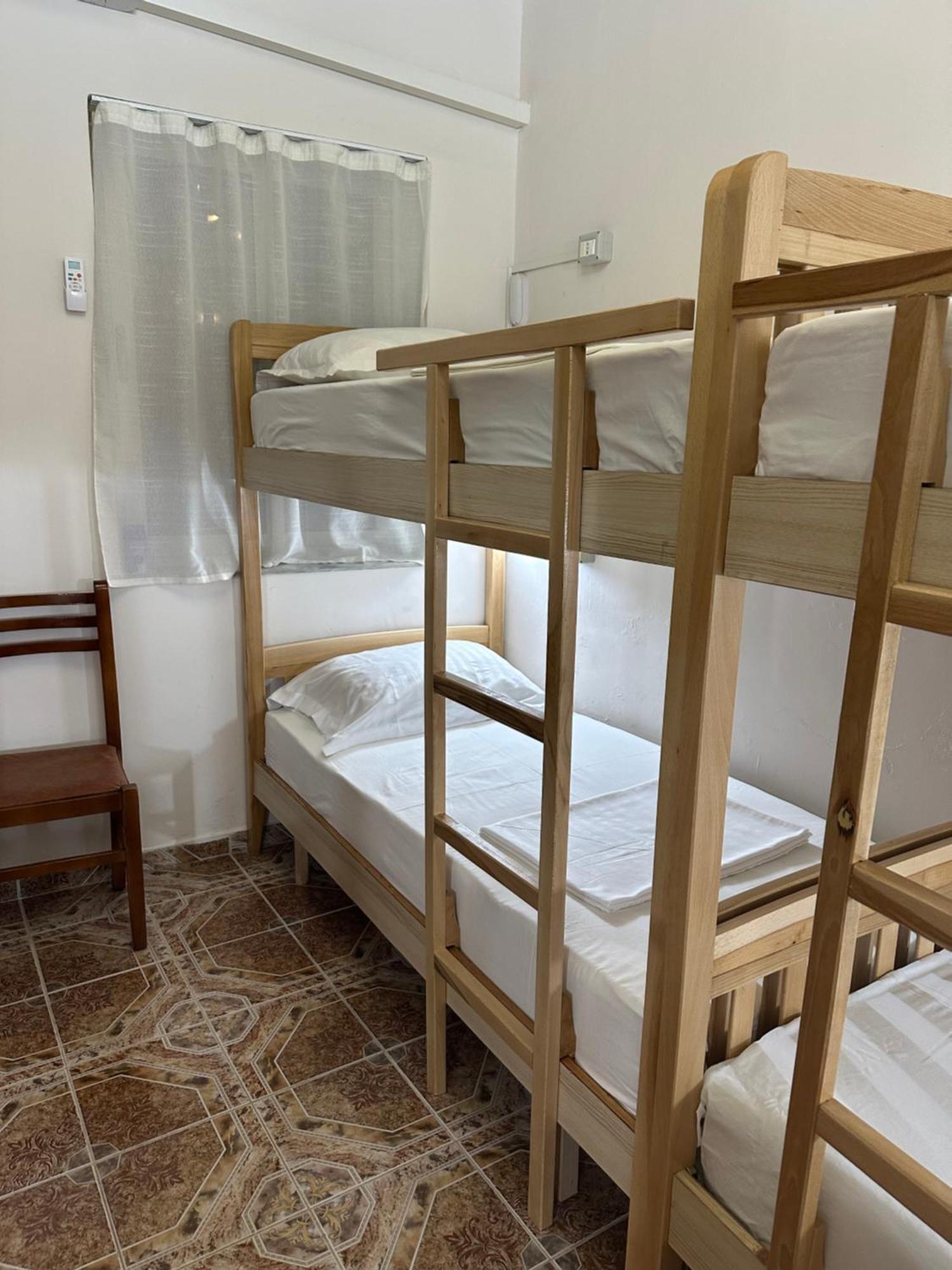 Tirana Lemon Breeze Hostel Kültér fotó