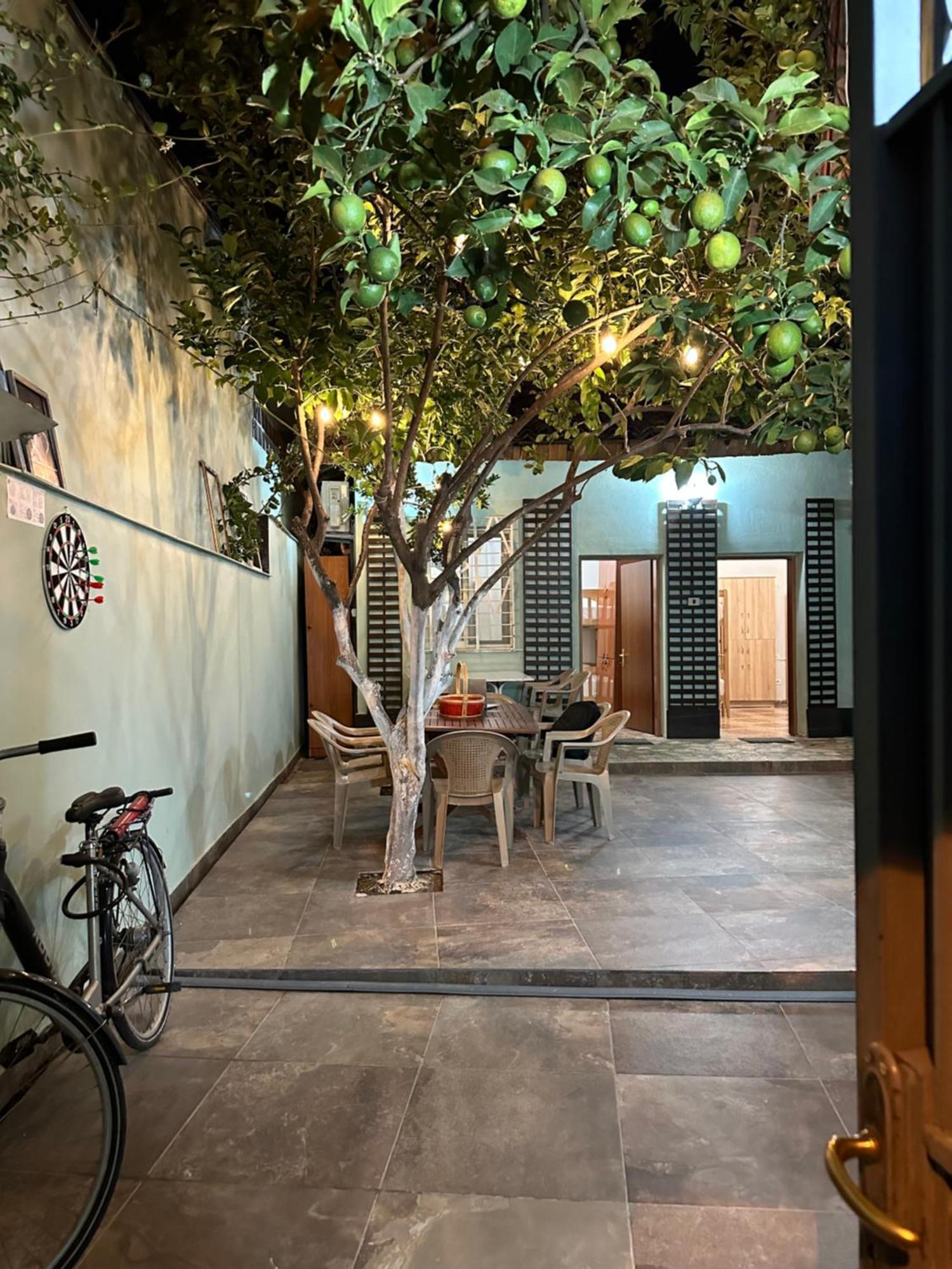 Tirana Lemon Breeze Hostel Kültér fotó
