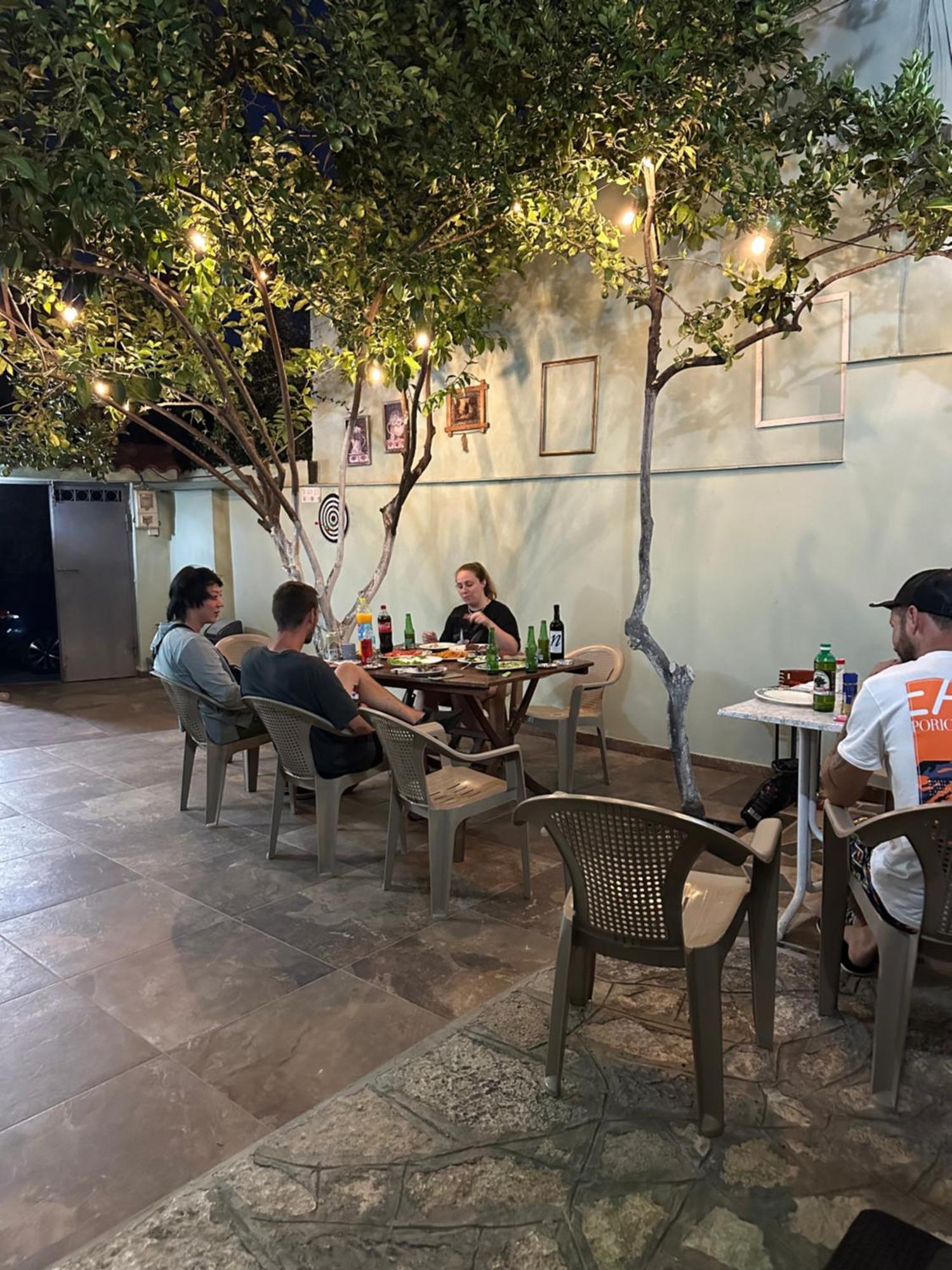 Tirana Lemon Breeze Hostel Kültér fotó