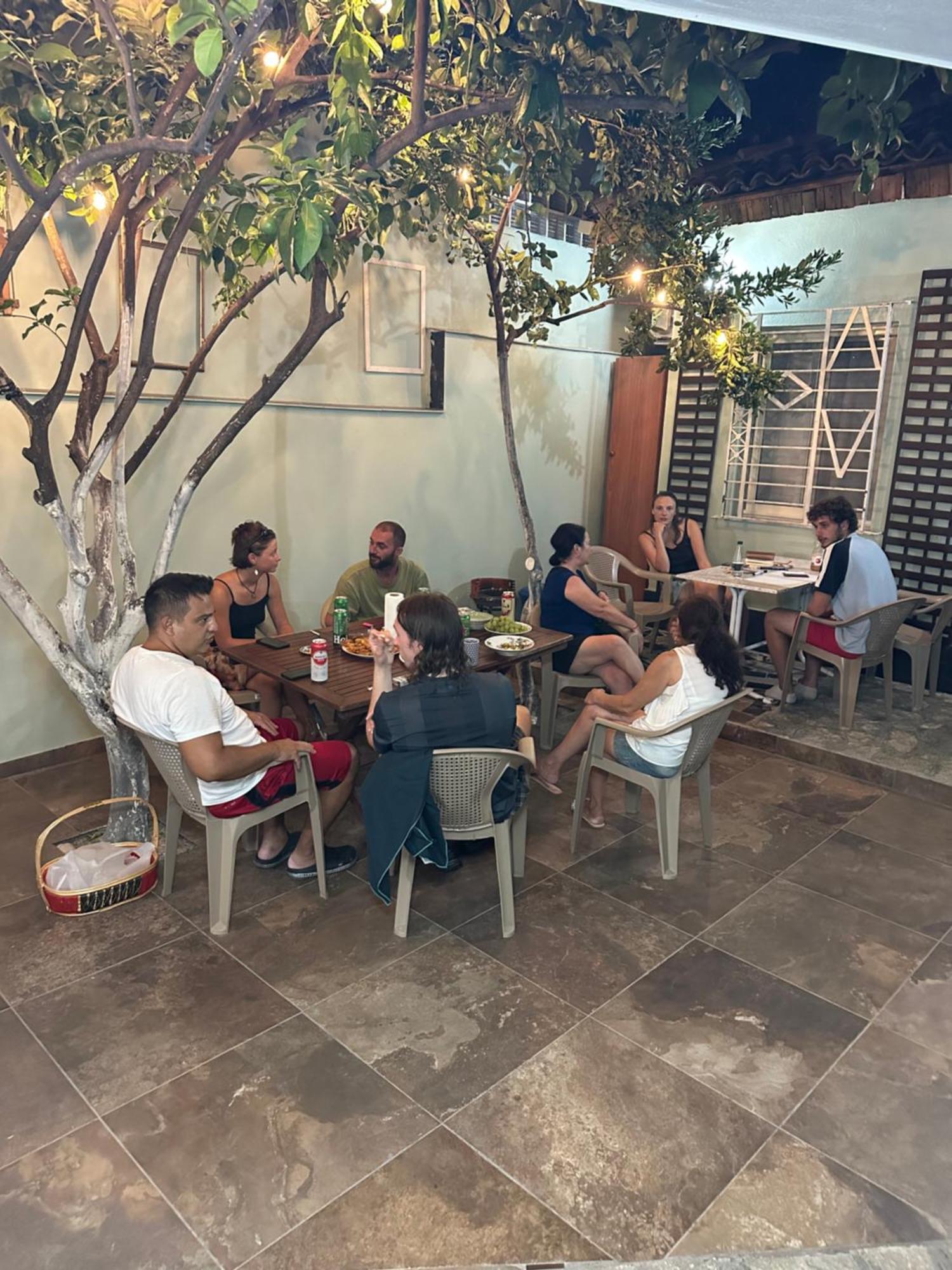 Tirana Lemon Breeze Hostel Kültér fotó