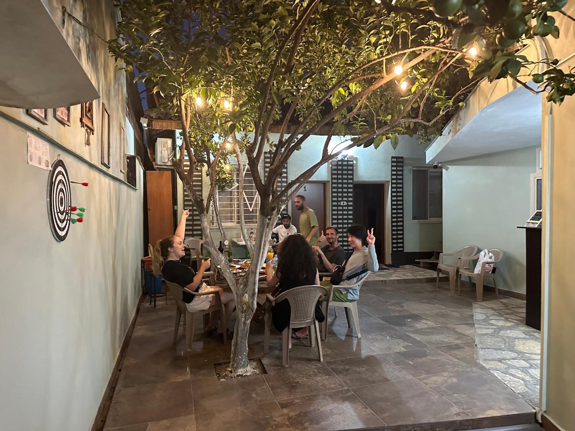 Tirana Lemon Breeze Hostel Kültér fotó